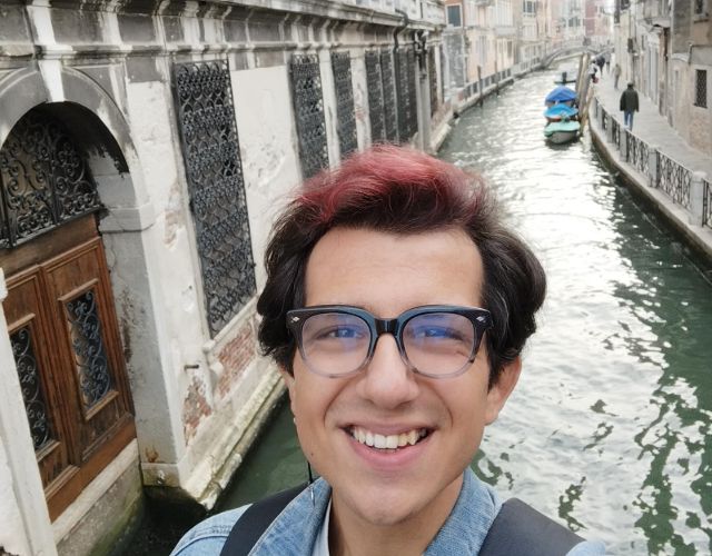 Menemen Birebir İngilizce Kursu